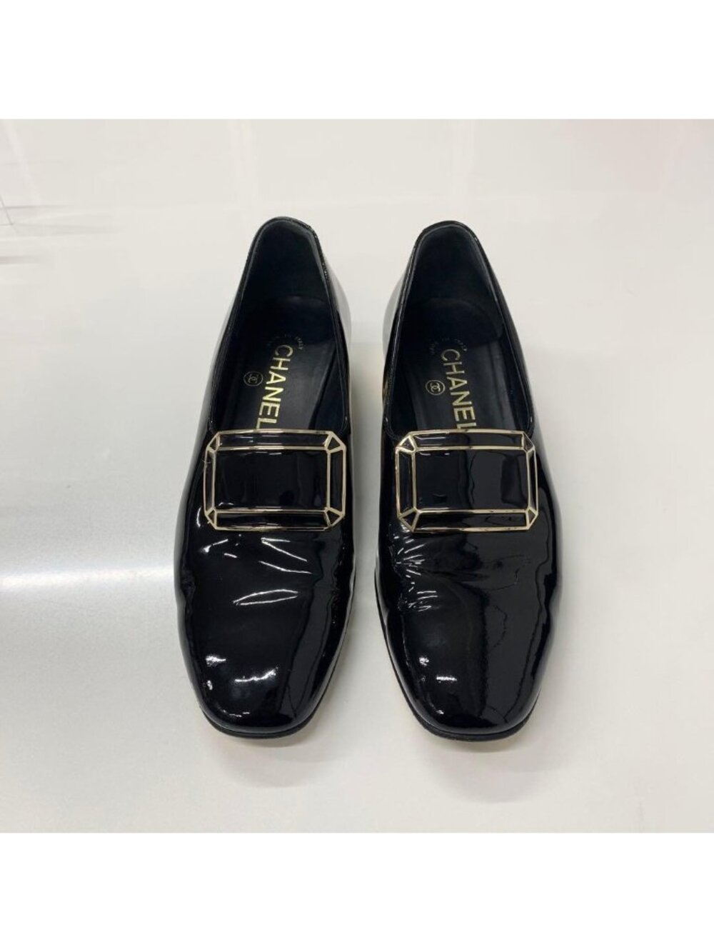 Chanel CC Logo Patent Loafers Black Gold - Picture 2 of 10